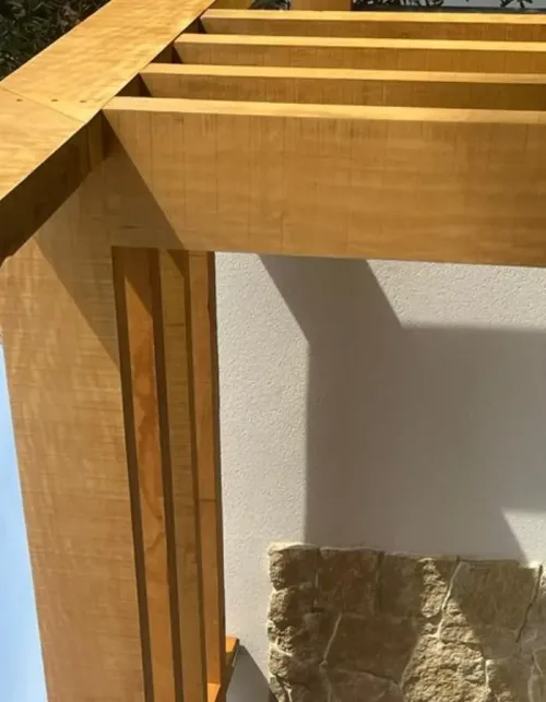 Ossature exotique en BADI 65 x 180 mm